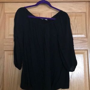 Top. 3/4 length sleeves